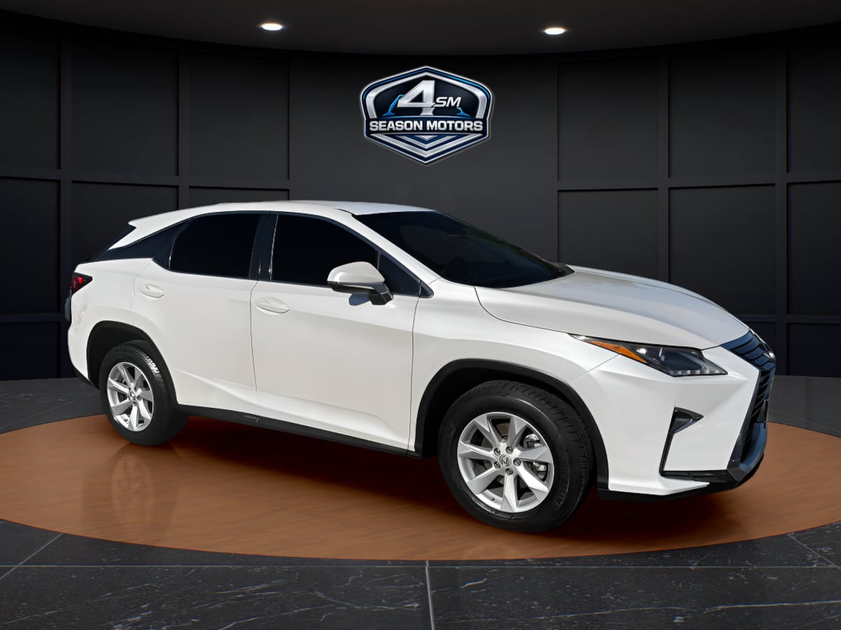 Photo 15 of this Lexus RX 350