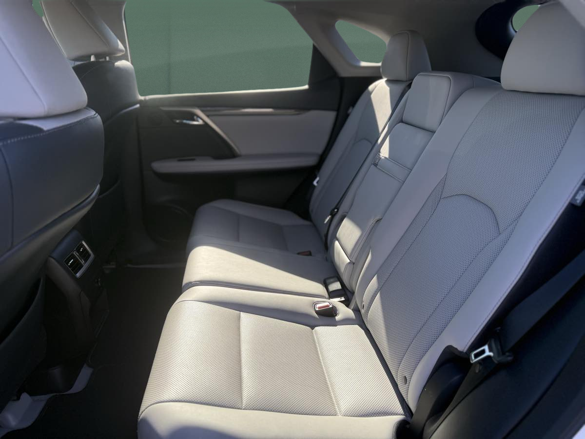 Photo 19 of this Lexus RX 350
