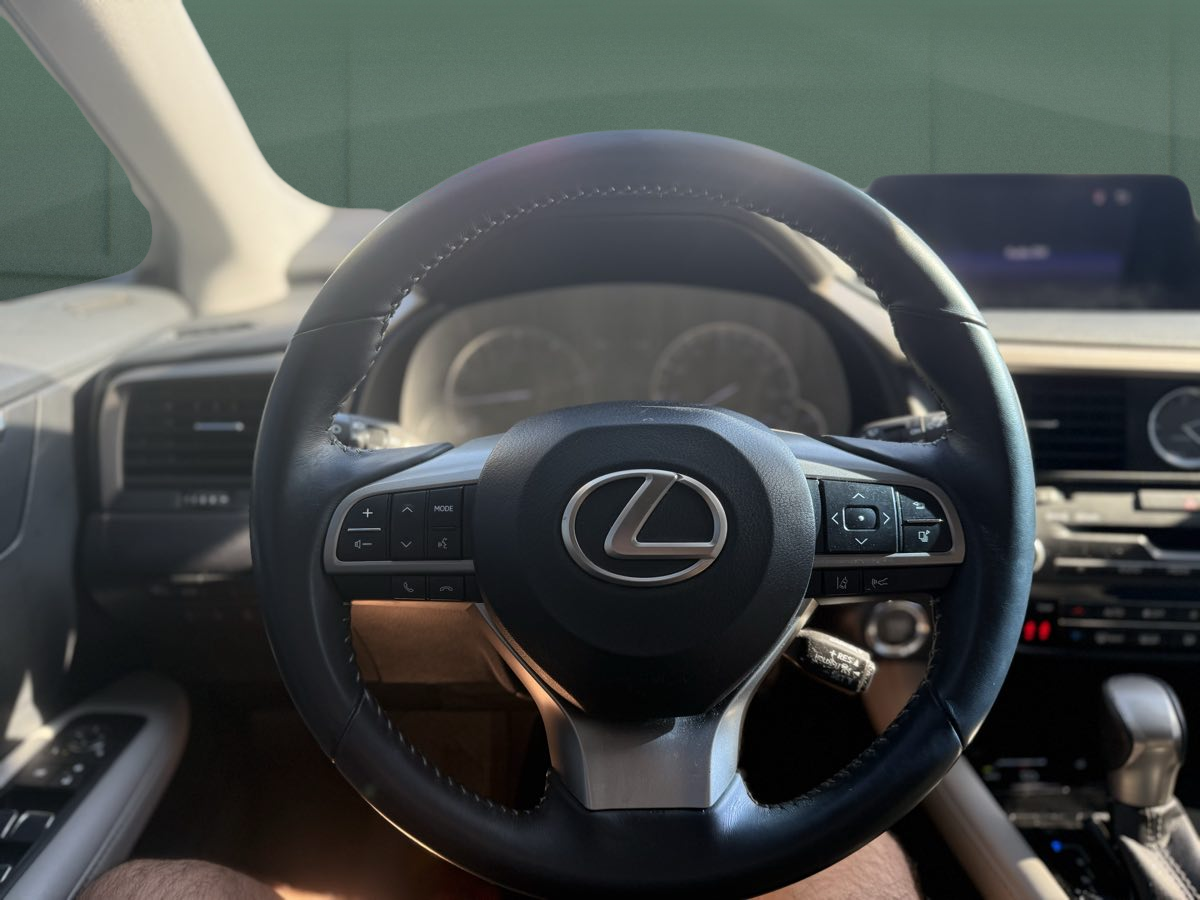 Photo 21 of this Lexus RX 350
