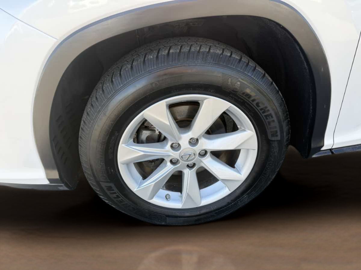 Photo 25 of this Lexus RX 350