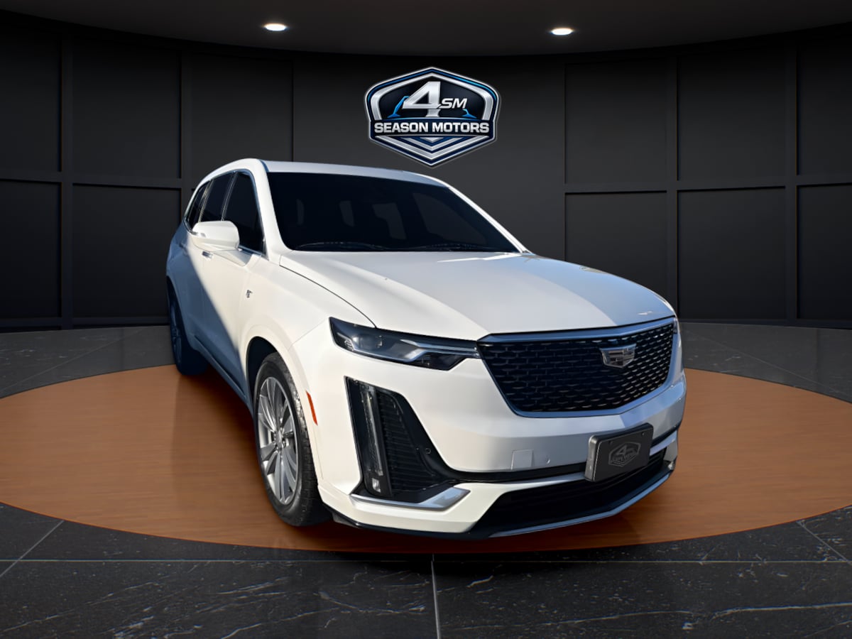 Photo 2 of this Cadillac XT6