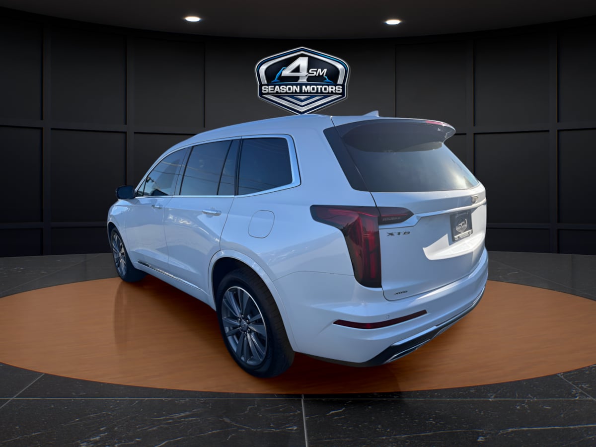 Photo 8 of this Cadillac XT6