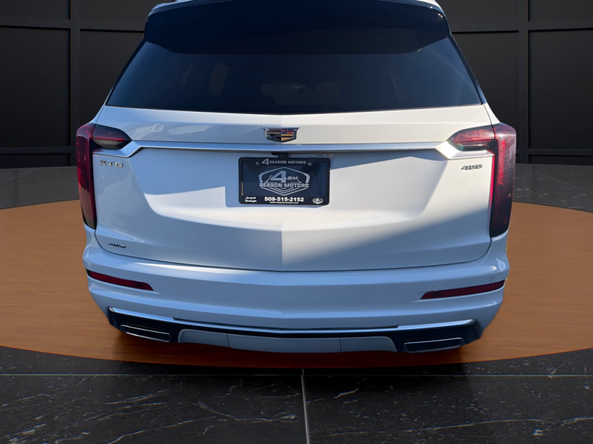 Photo 9 of this Cadillac XT6
