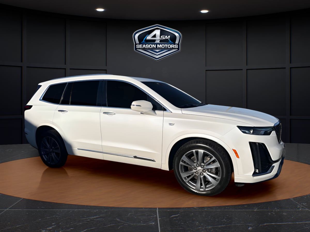 Photo 11 of this Cadillac XT6