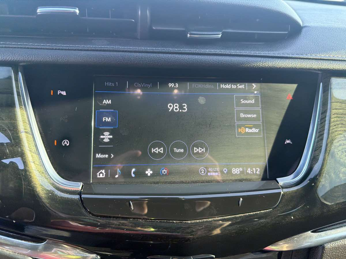 Photo 16 of this Cadillac XT6