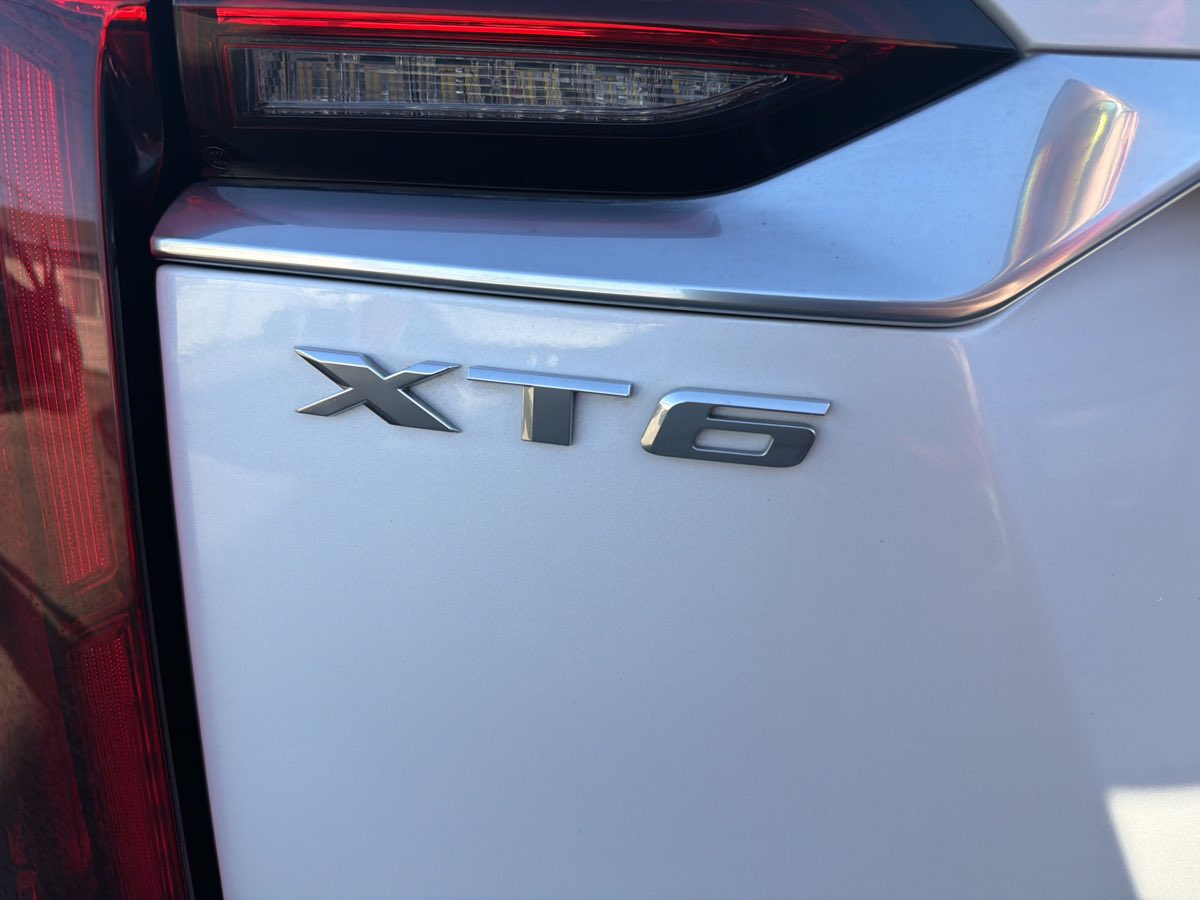 Photo 26 of this Cadillac XT6