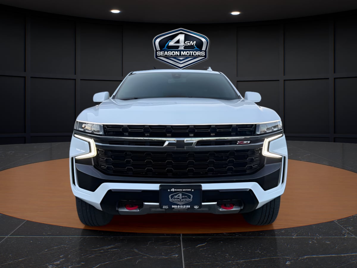 Photo 2 of this Chevrolet Tahoe