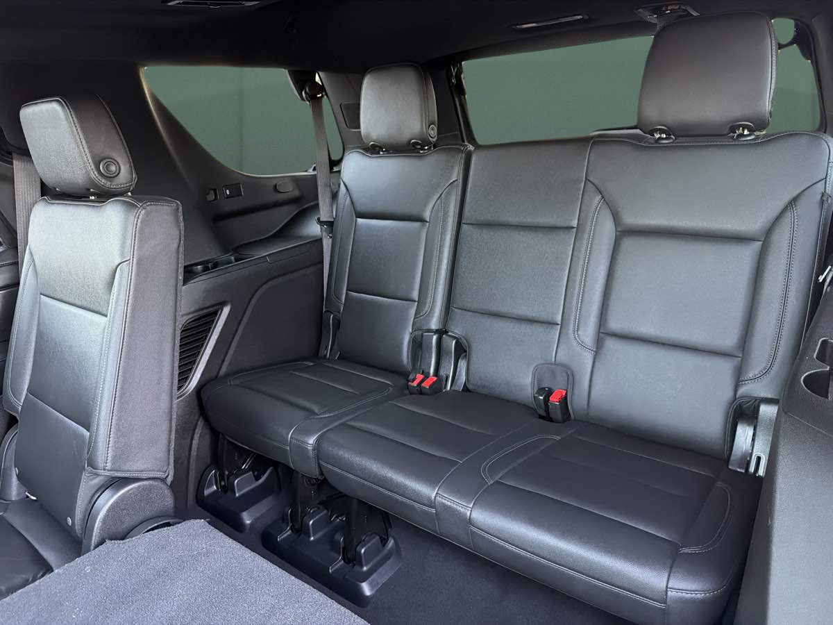 Photo 17 of this Chevrolet Tahoe
