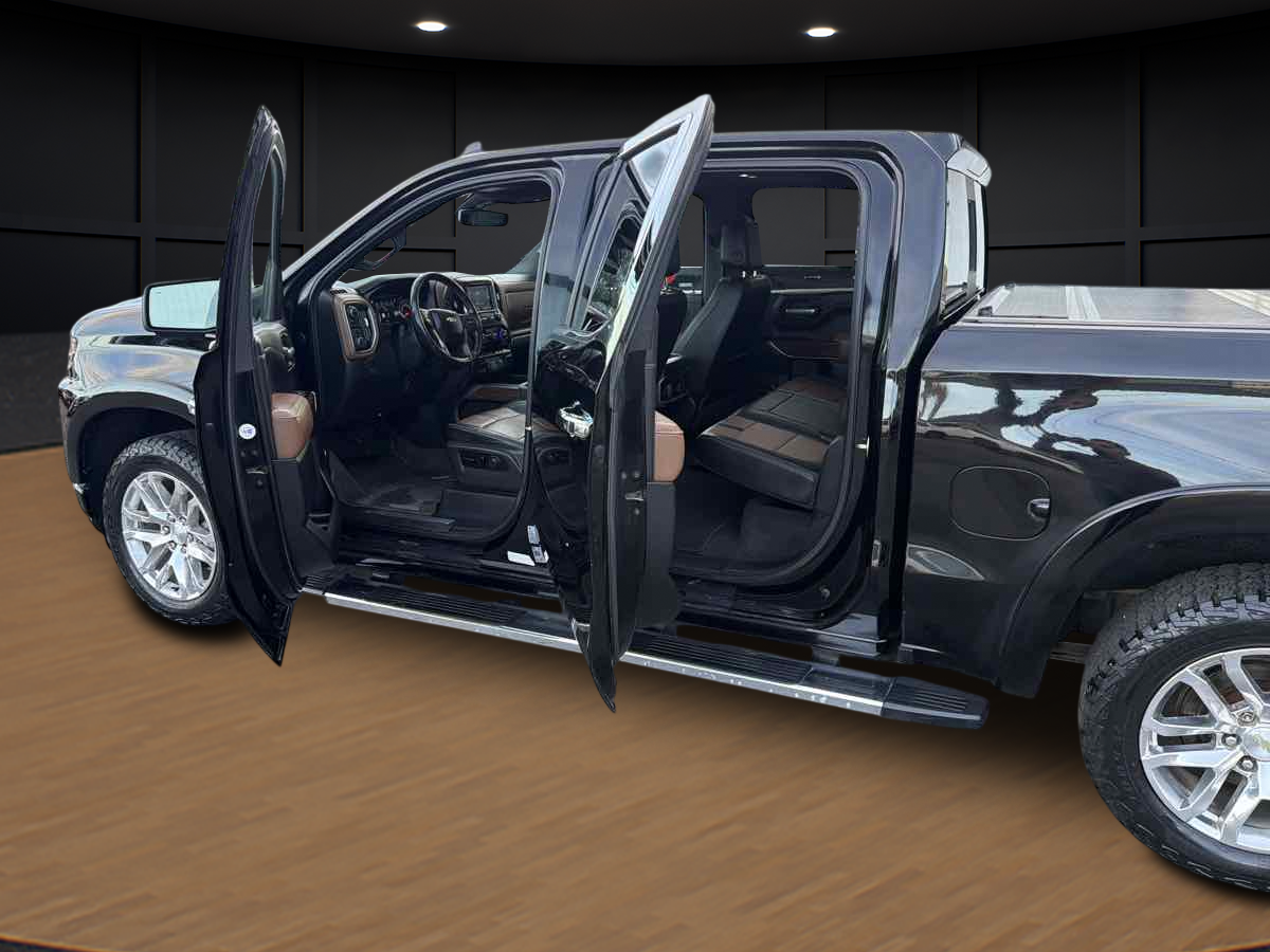 Photo 9 of this Chevrolet Silverado 1500