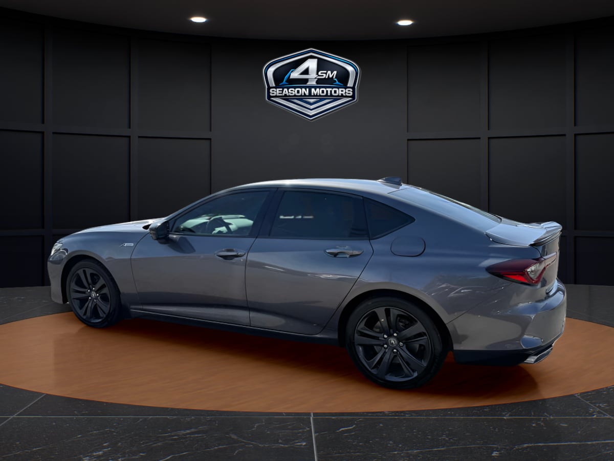 Photo 6 of this Acura TLX