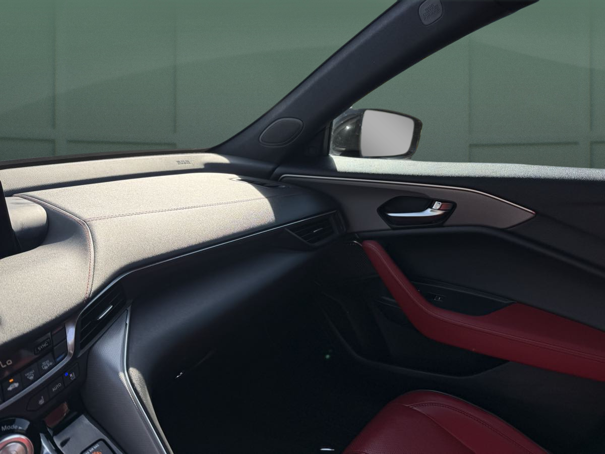 Photo 26 of this Acura TLX