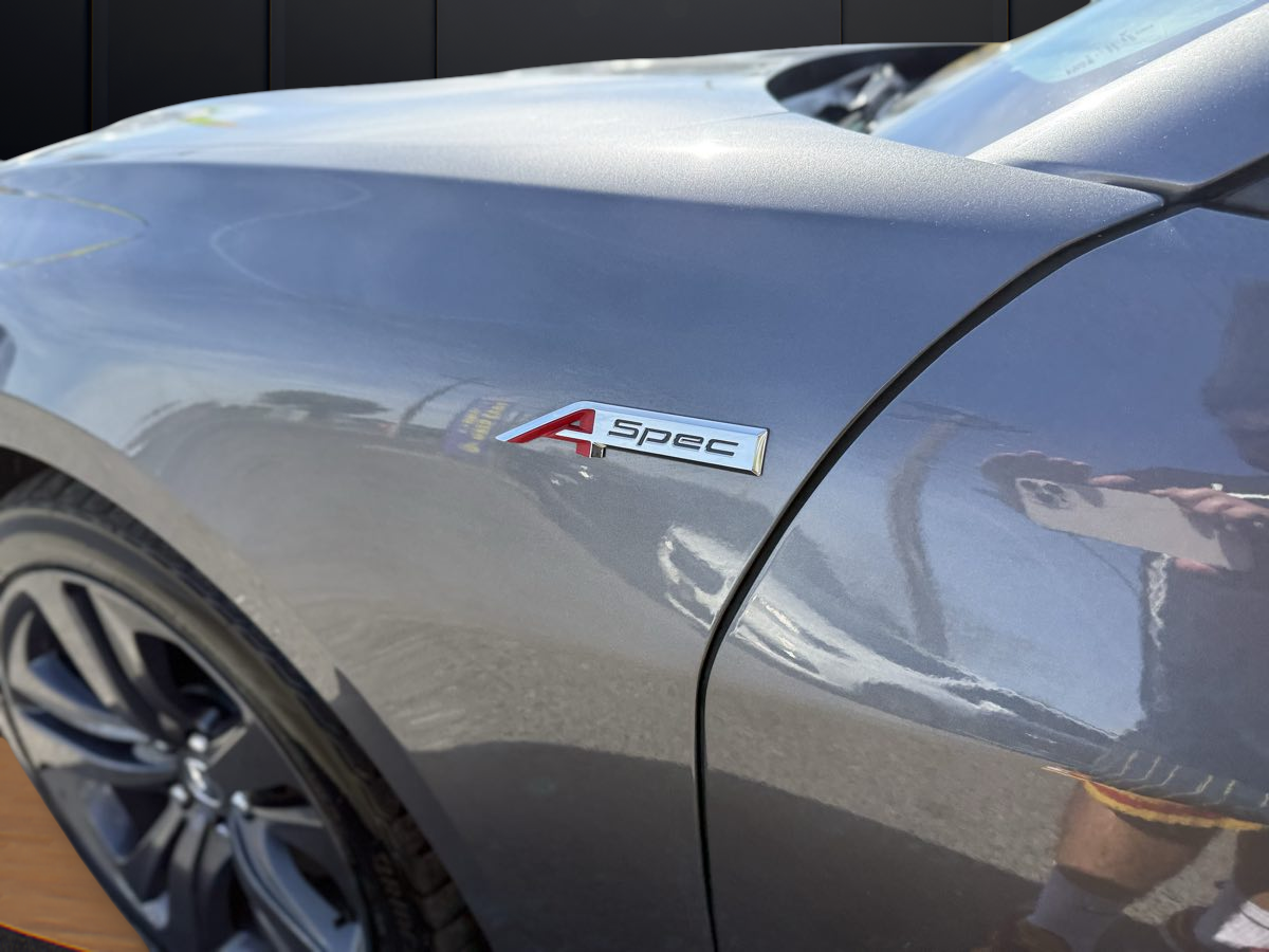 Photo 29 of this Acura TLX