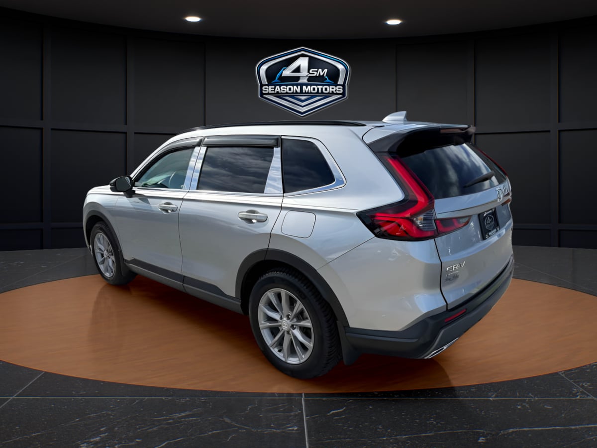 Photo 2 of this Honda CR-V Hybrid