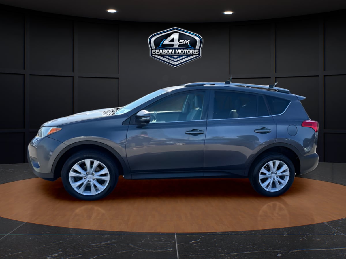 Photo 5 of this Toyota RAV4