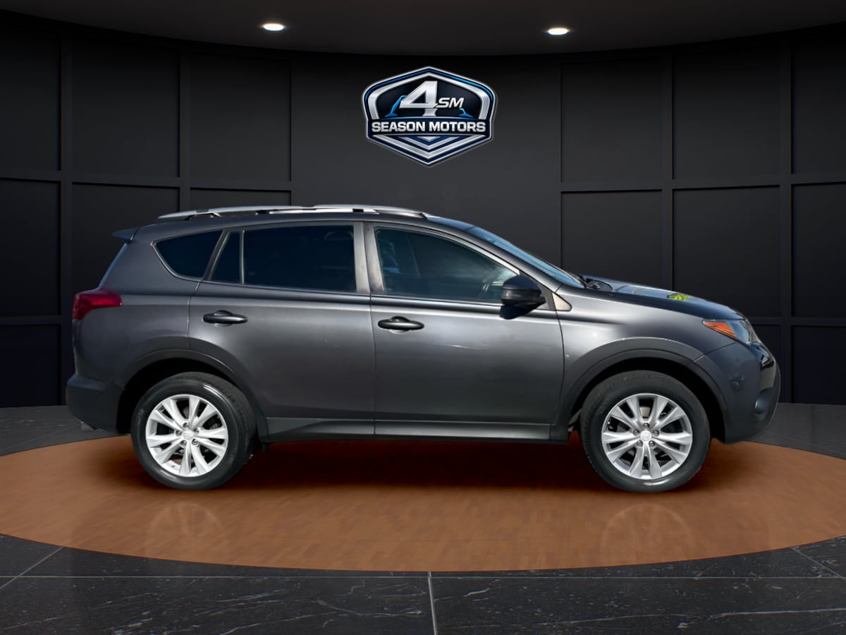 Photo 16 of this Toyota RAV4