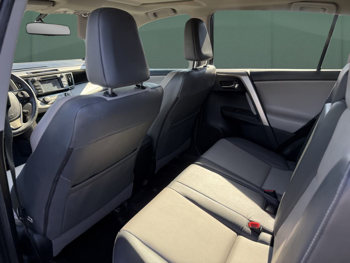 Photo 23 of this Toyota RAV4
