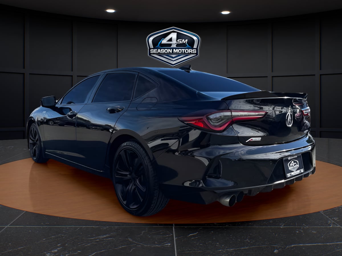 Photo 6 of this Acura TLX