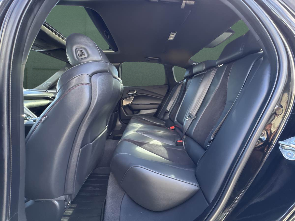 Photo 22 of this Acura TLX