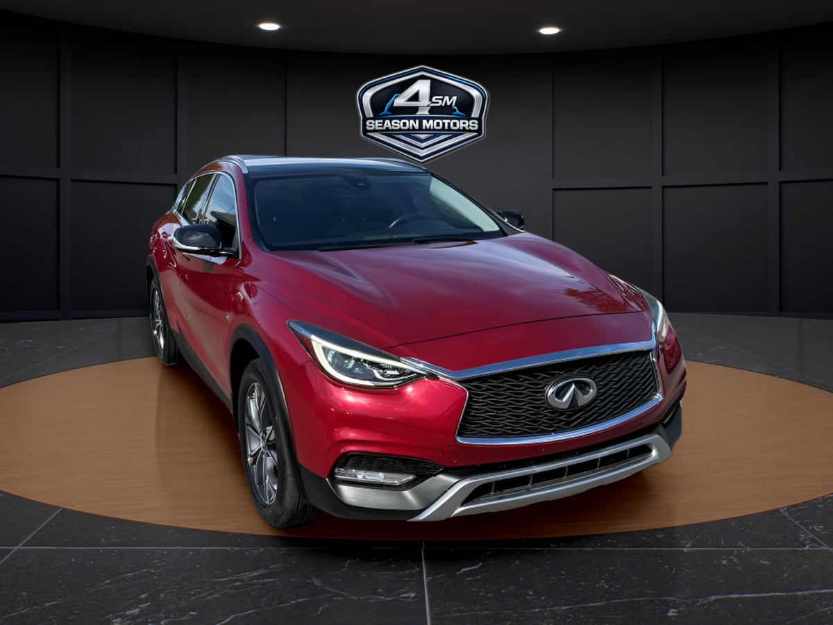 Photo 2 of this INFINITI QX30