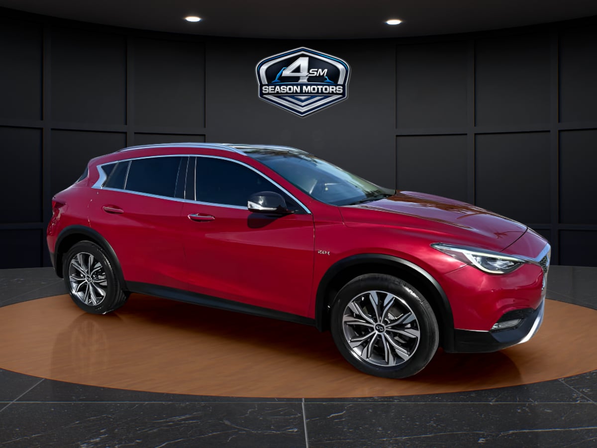 Photo 13 of this INFINITI QX30