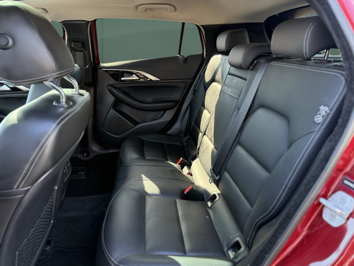 Photo 19 of this INFINITI QX30