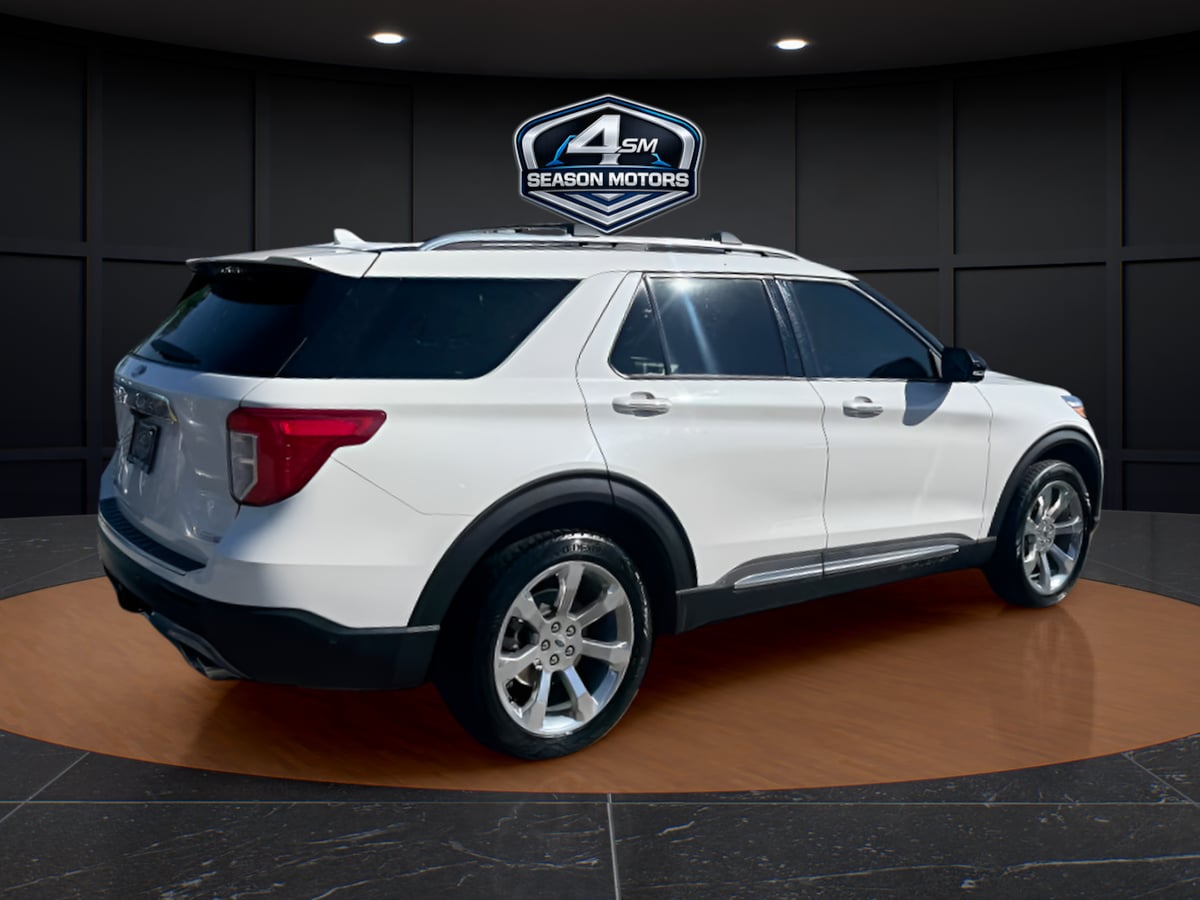 Photo 10 of this Ford Explorer