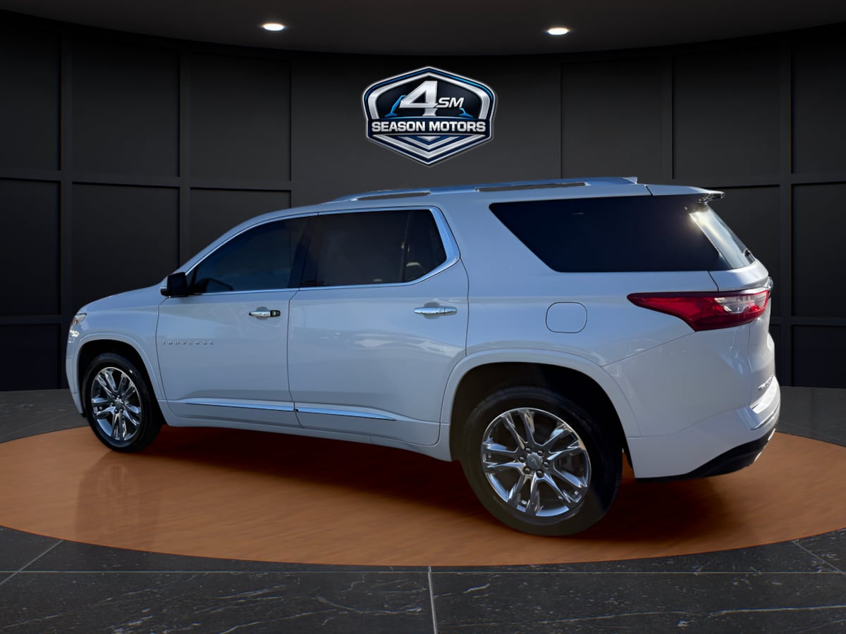 Photo 7 of this Chevrolet Traverse