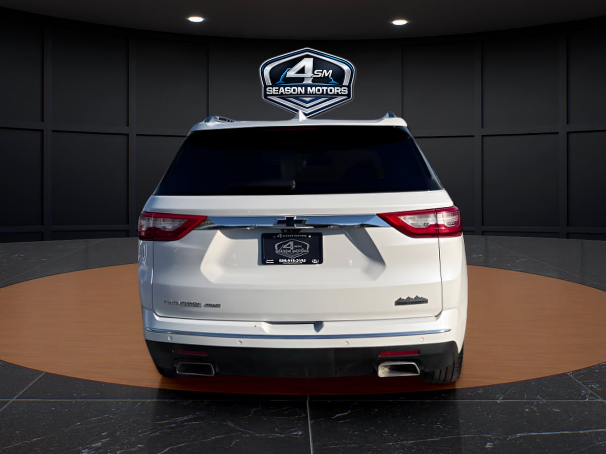 Photo 9 of this Chevrolet Traverse
