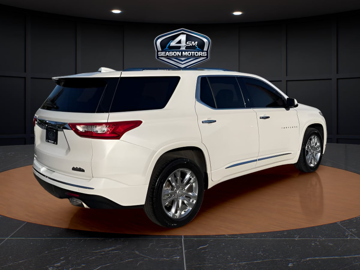 Photo 11 of this Chevrolet Traverse