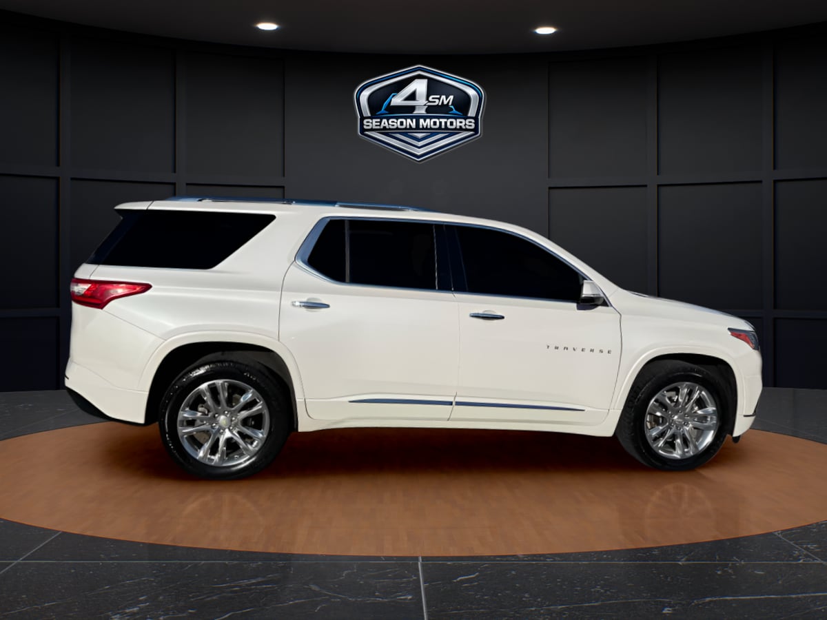 Photo 13 of this Chevrolet Traverse