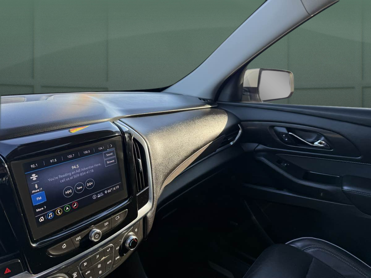 Photo 26 of this Chevrolet Traverse