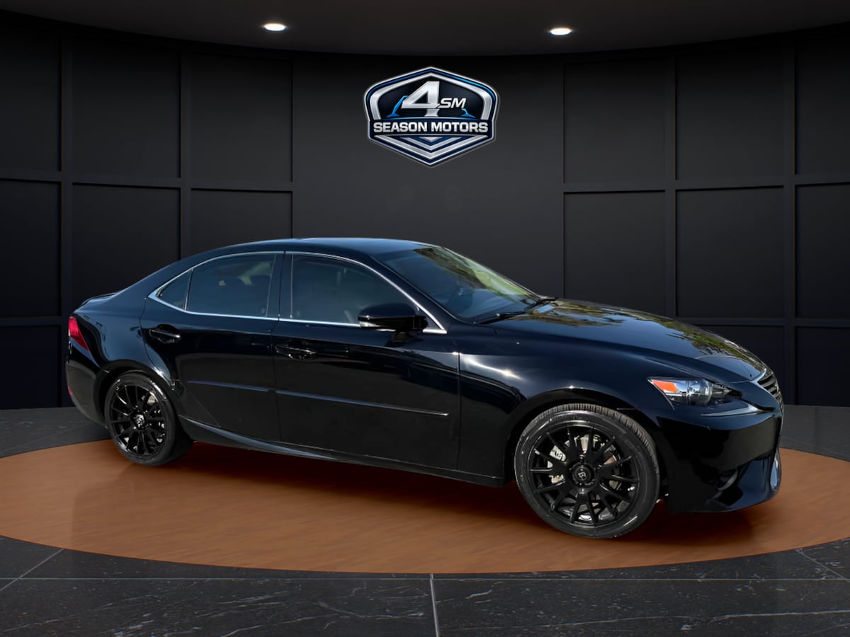 Photo 2 of this Lexus IS 250