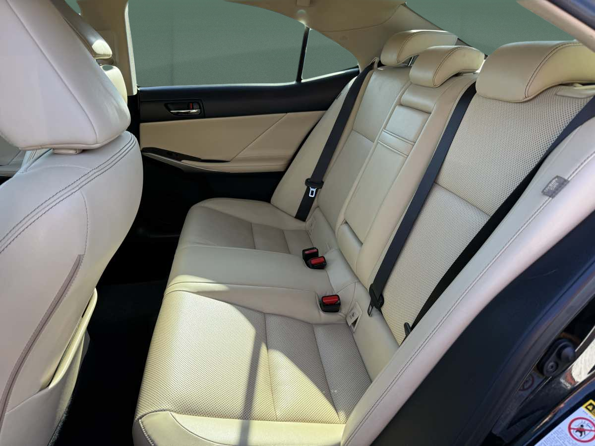 Photo 20 of this Lexus IS 250
