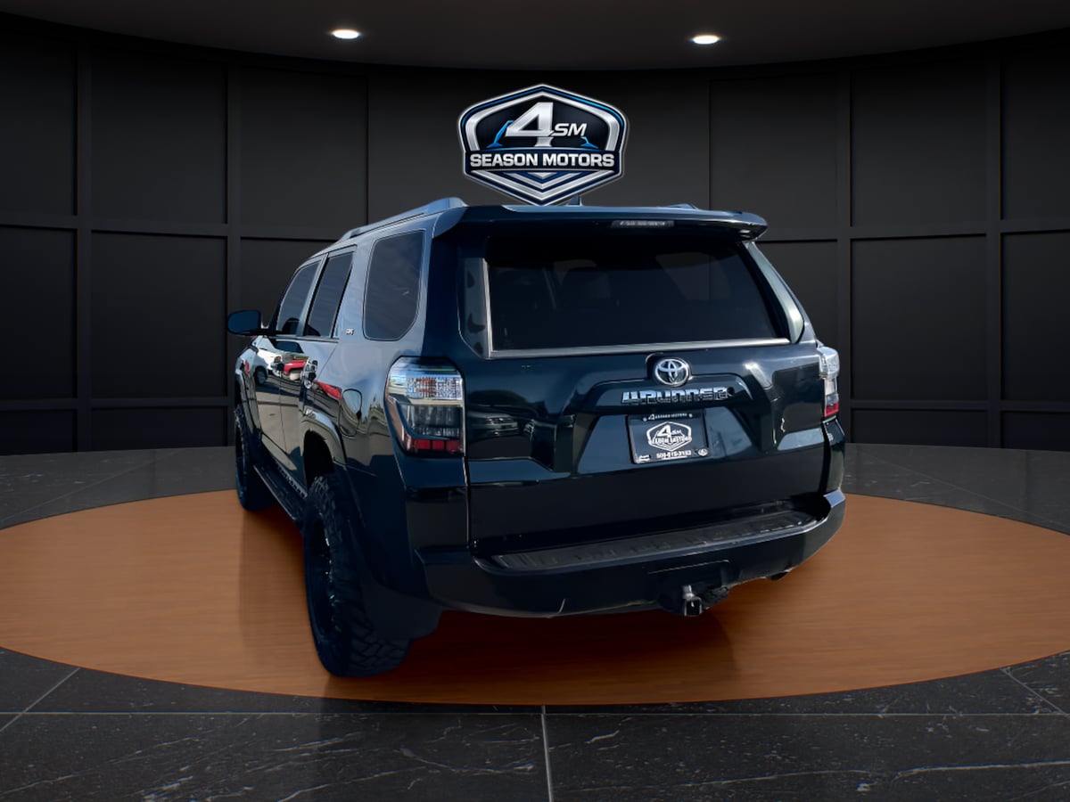 Photo 7 of this Toyota 4Runner
