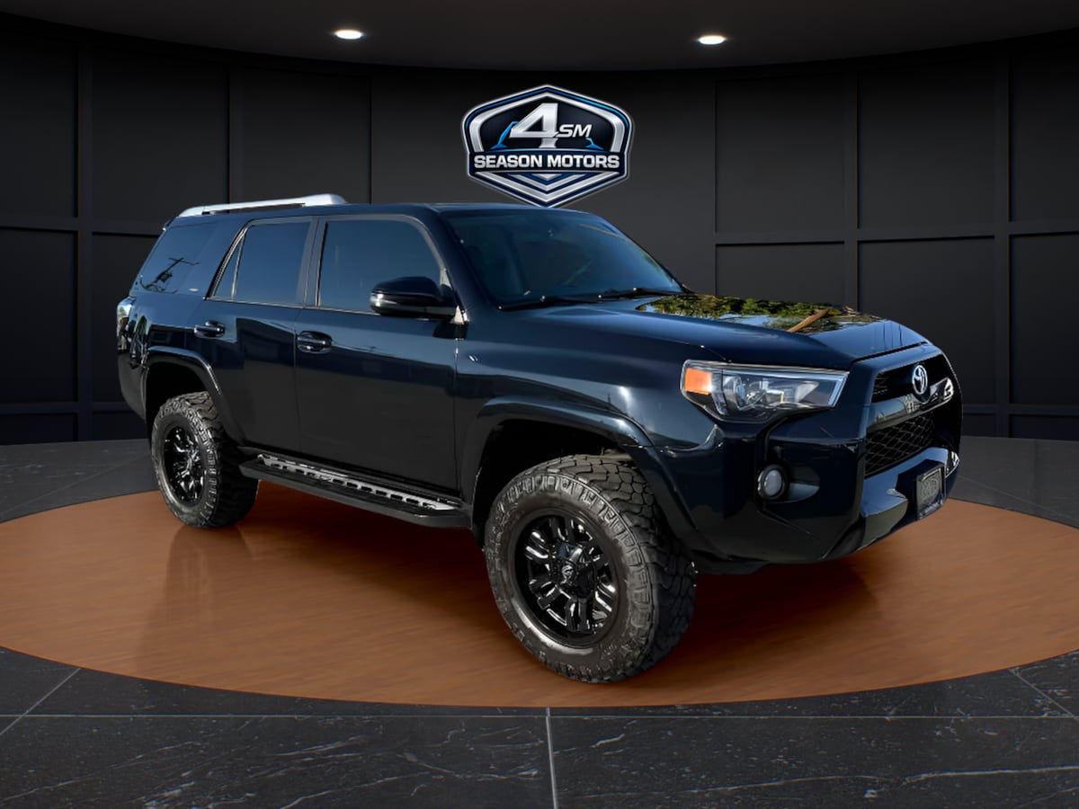 Photo 13 of this Toyota 4Runner