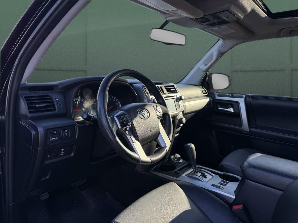 Photo 15 of this Toyota 4Runner