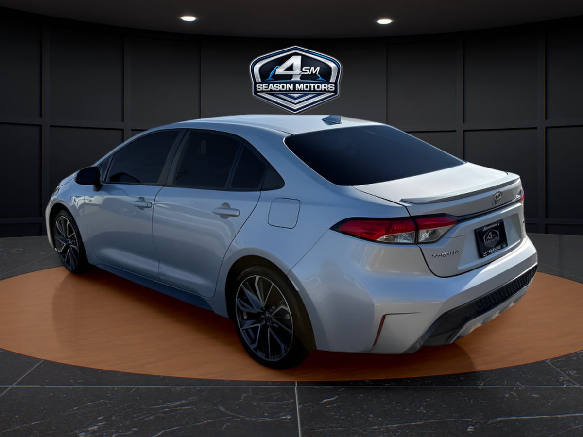 Photo 9 of this Toyota Corolla