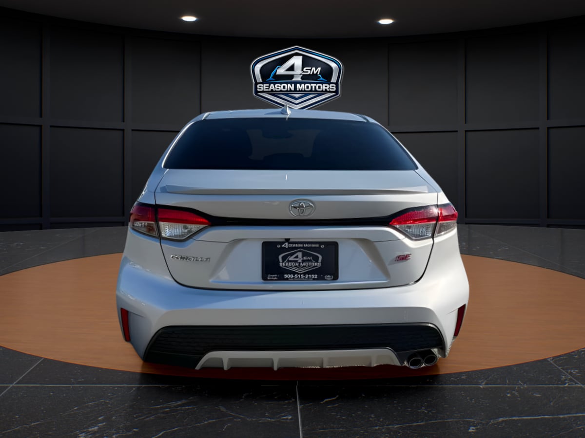 Photo 10 of this Toyota Corolla