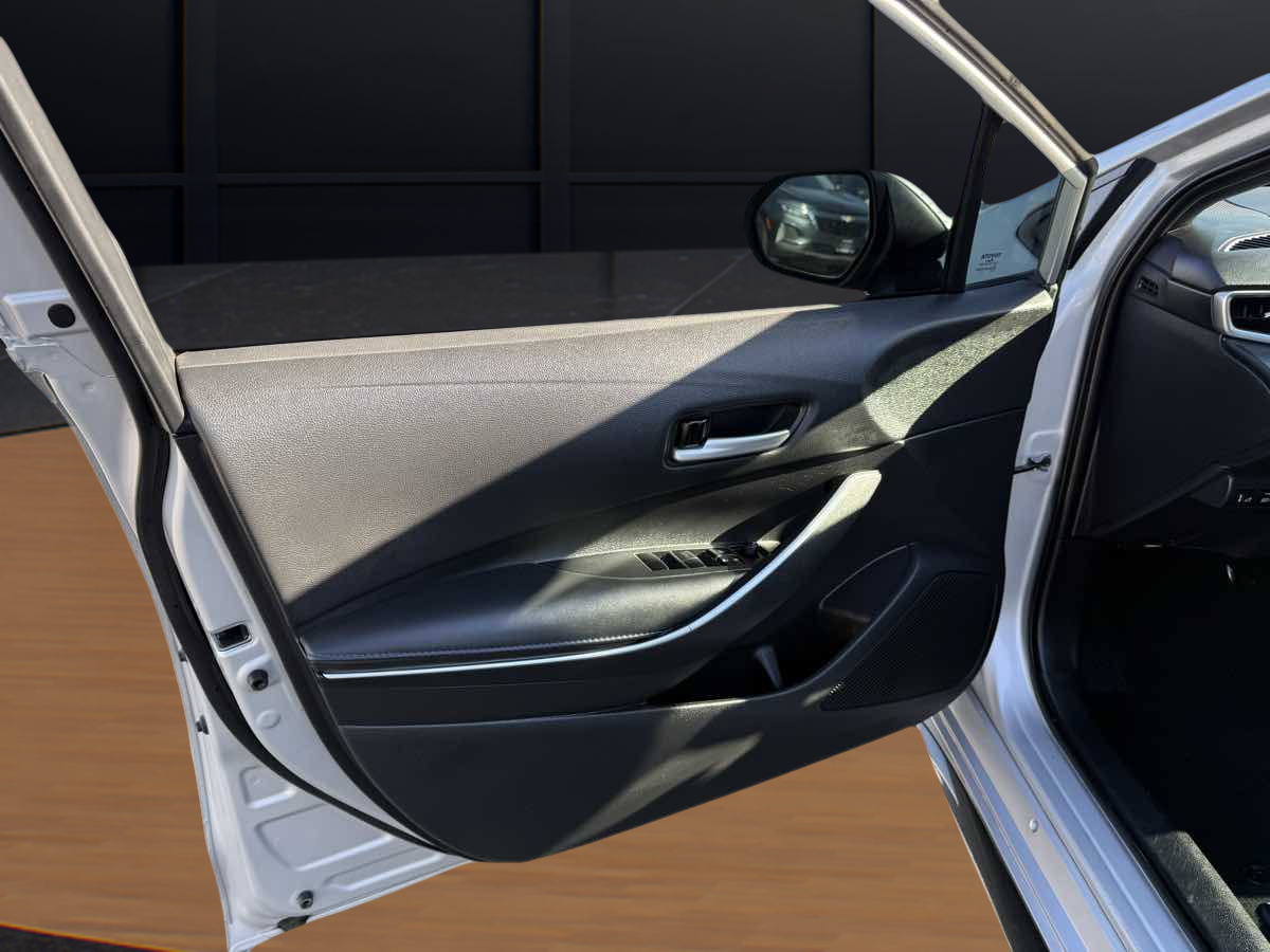 Photo 19 of this Toyota Corolla