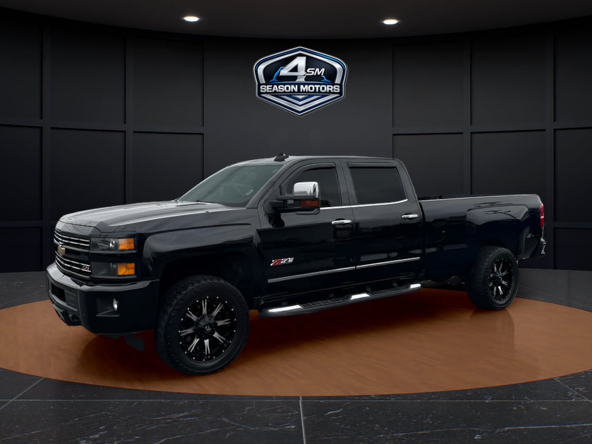 Photo 5 of this Chevrolet Silverado 2500HD