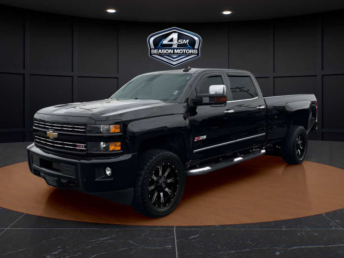 Photo 4 of this Chevrolet Silverado 2500HD