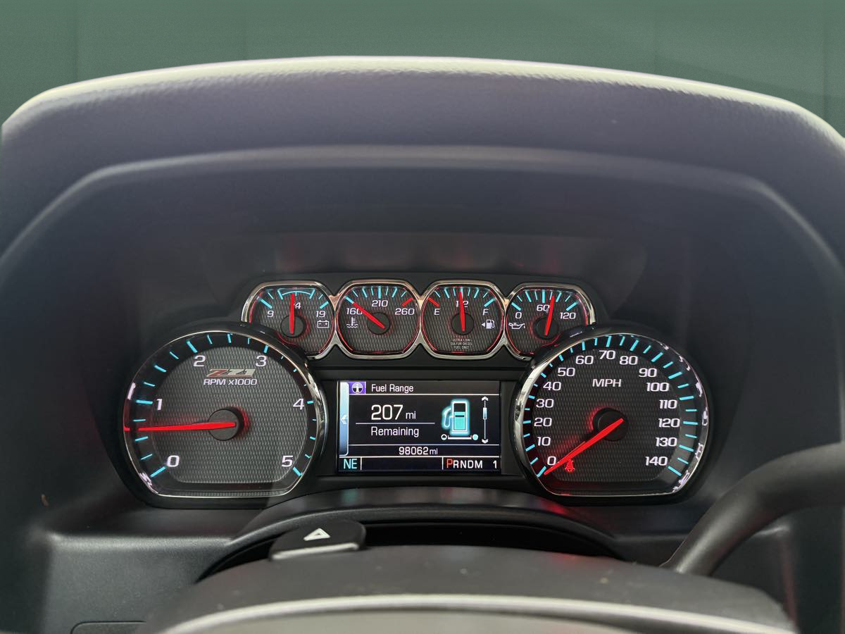 Photo 25 of this Chevrolet Silverado 2500HD