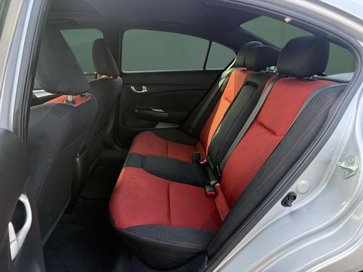 Photo 19 of this Honda Civic Sedan