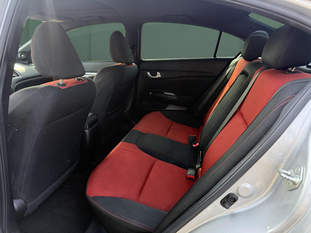 Photo 20 of this Honda Civic Sedan