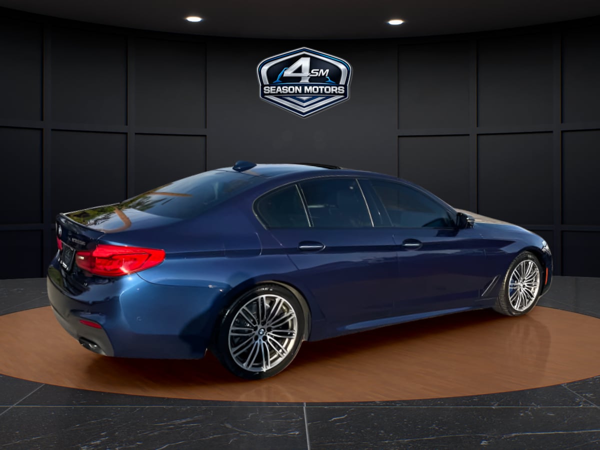Photo 10 of this BMW 5 Series