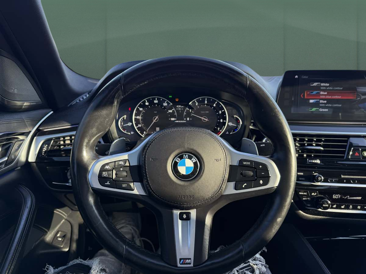 Photo 23 of this BMW 5 Series