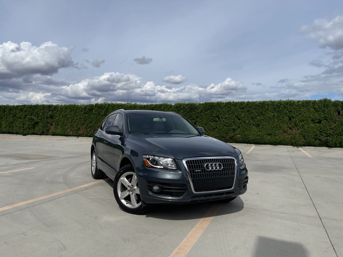 2011 Audi Q5 2.0T Premium Plus