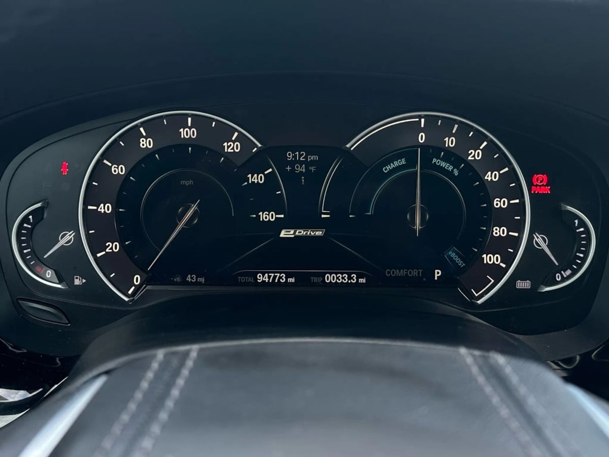 2018 BMW 5 Series 530e - Photo 14