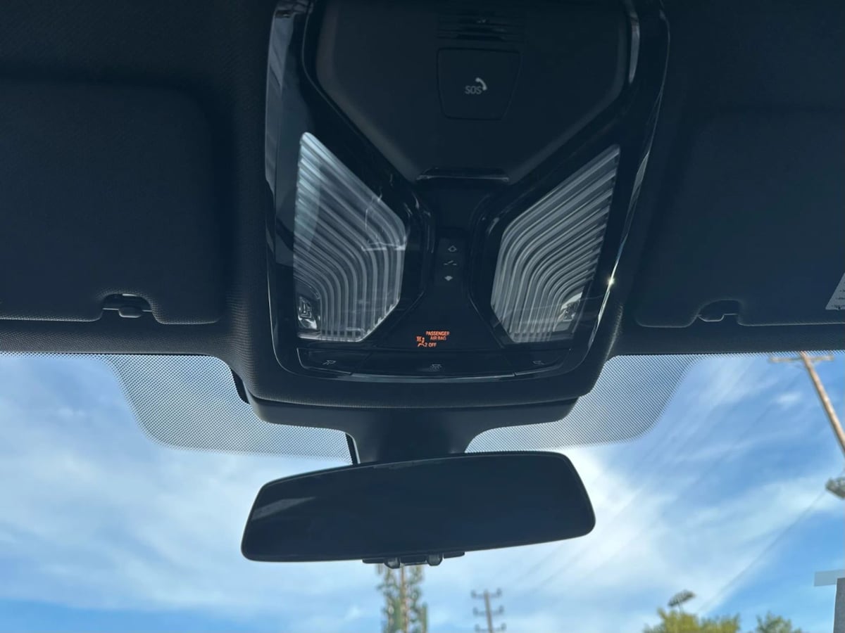 2018 BMW 5 Series 530e - Photo 17