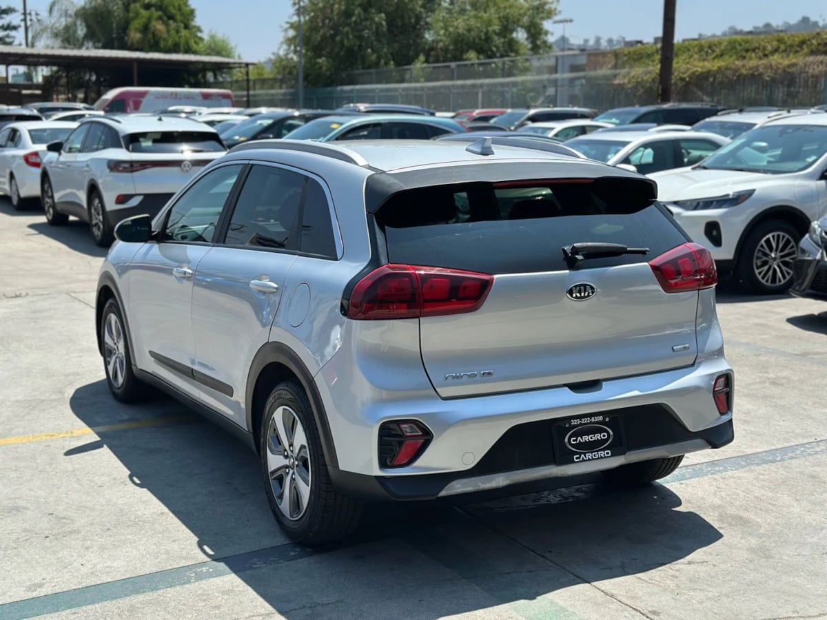 2020 Kia Niro LX - Photo 5